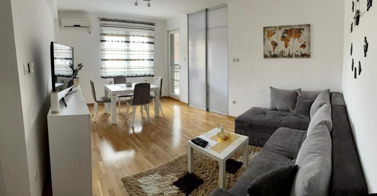 Paris Apartment -Free Private Parking 노비사드 외부 사진